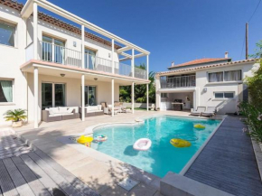 Enticing villa in Juan les Pins at 100 m from the beach